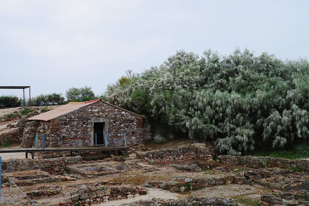 Roman ruins of Troia
